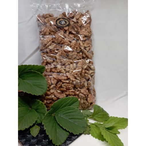 Tisztított dióbél 